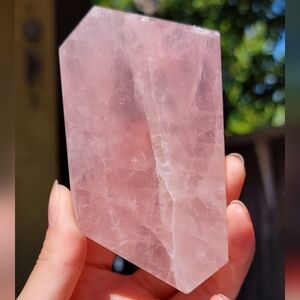 NEW 4.25" x 2.25" x 142g ROSE QUARTZ SLAB